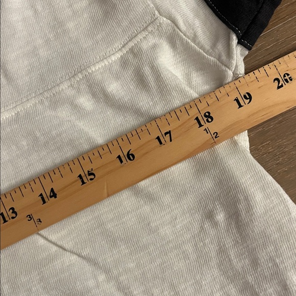 Faherty Sunwashed Slub Varsity Tee Cream and Navy size XS - Picture 6 of 9